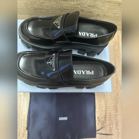 Prada Women's Black Loafers - Picture 5 of 6